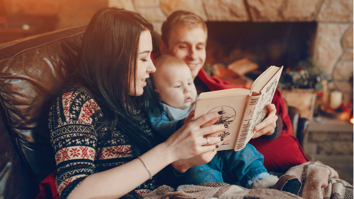 Regala libros y lee en familia esta Navidad / Foto Freepik 