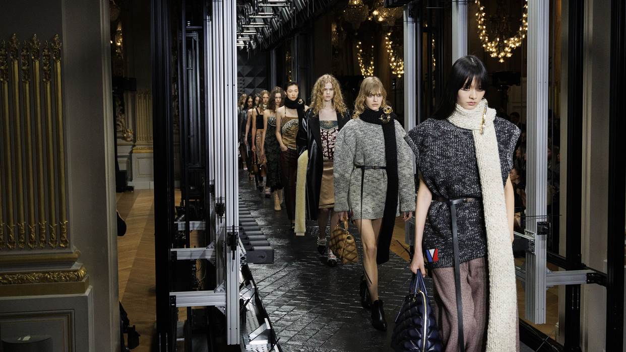 FOTOS: BTS protagoniza el nuevo desfile de Louis Vuitton